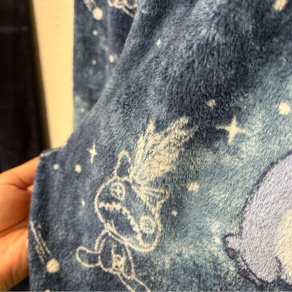 Disney Women’s Pajamas Lilo & Stitch Fleeced Jogggers Size Small - Picture 14 of 15